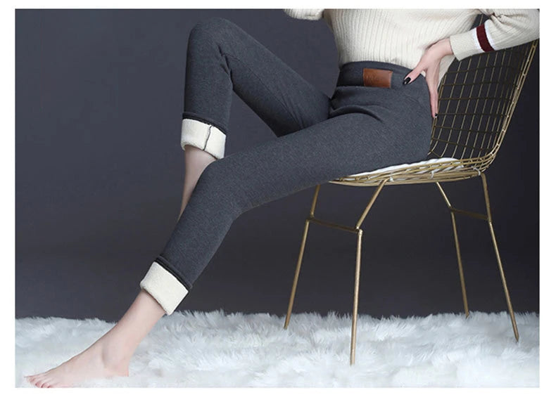 "Winter-Ready Chic: Insulated Lamb Fleece High-Waist Leggings for Women"